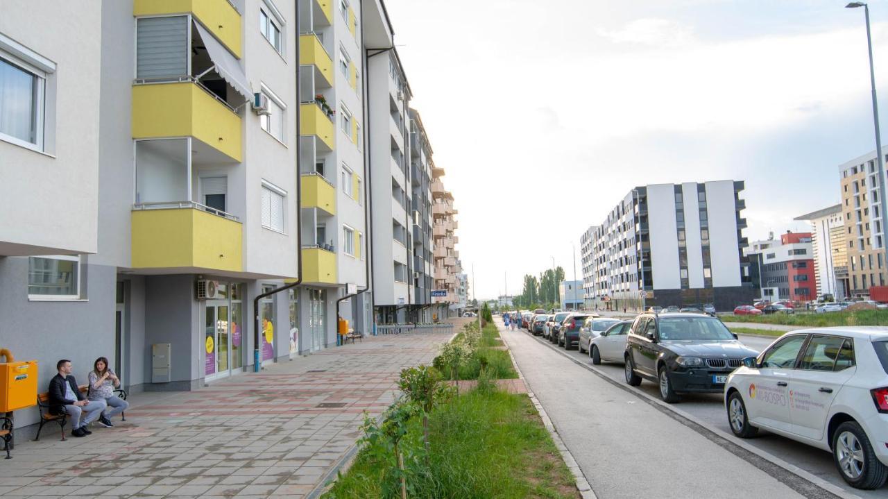 Athena Apartman Lukavica Eksteriør bilde